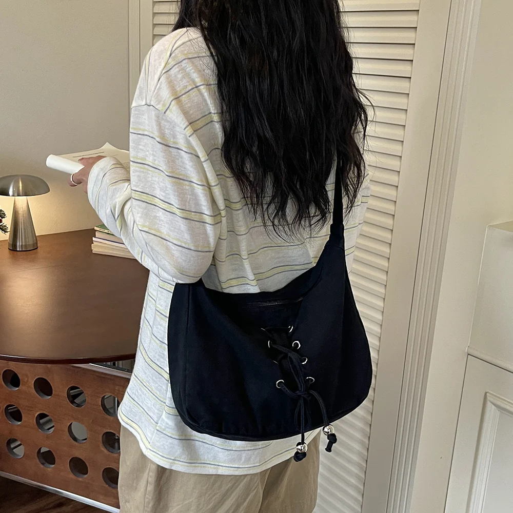 

Great looking red tote bag with tied bow, new style of this year's popular shoulder bag, textured work commuting bag