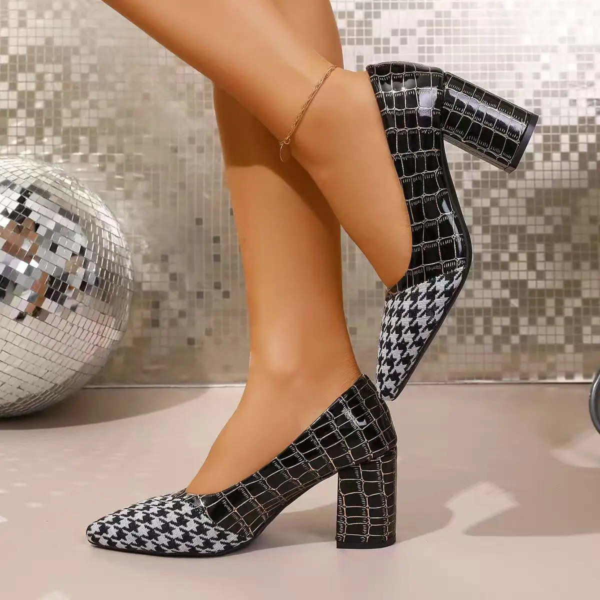 Women's Houndstooth Plaid Crocodile Pattern Design High Heels 2026 Spring and Autumn New Pointy Elegant Workplace Low-top Shoes
