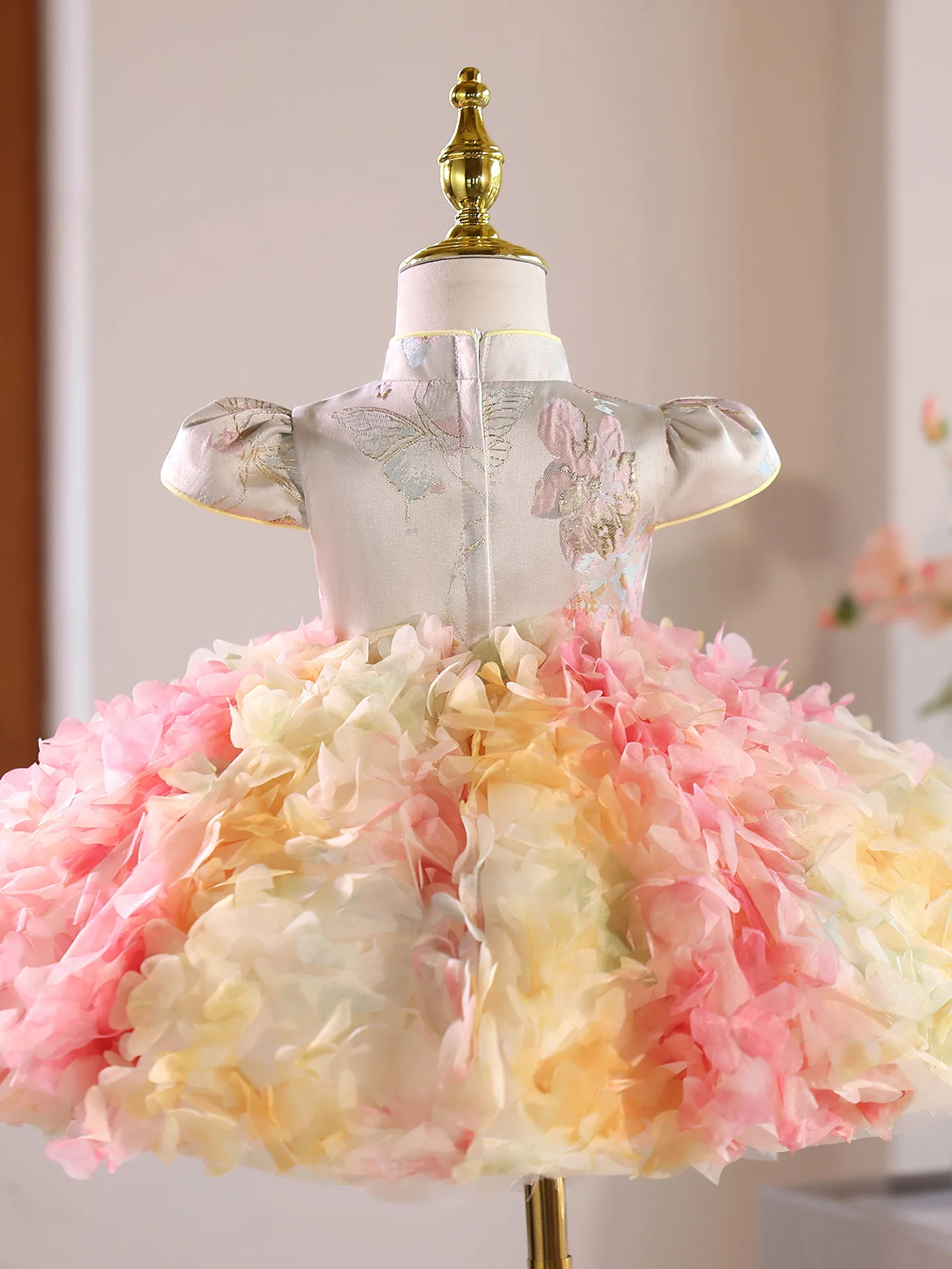2025 New Children Cute Birthday Baptism Princess Ball Gown Girls Fashion Party Performance Dress g433