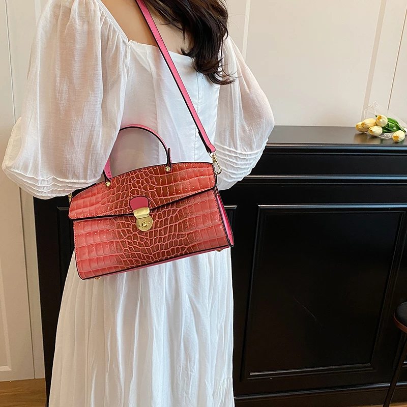 

High-End Trendy Crossbody Handbag With Unique Letter Logo Elegant Design For Women Fashion Casual And Business Leisure