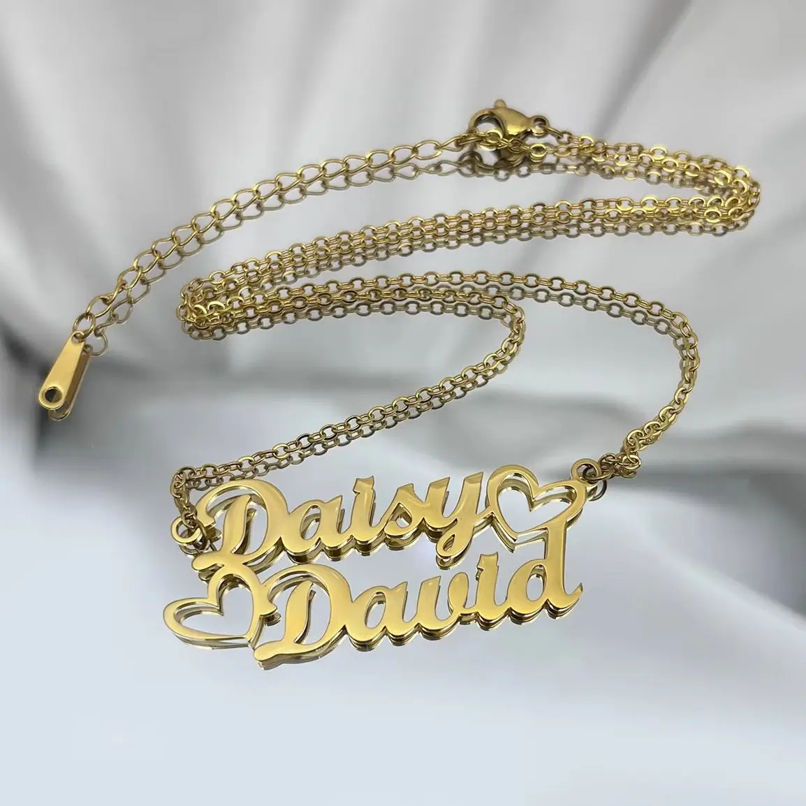 

Индивидуальное ожерелье DHQH 2026 с двойным именем, из нержавеющей стали, с гравировкой, в форме сердца, для женщин, подарок на заказ