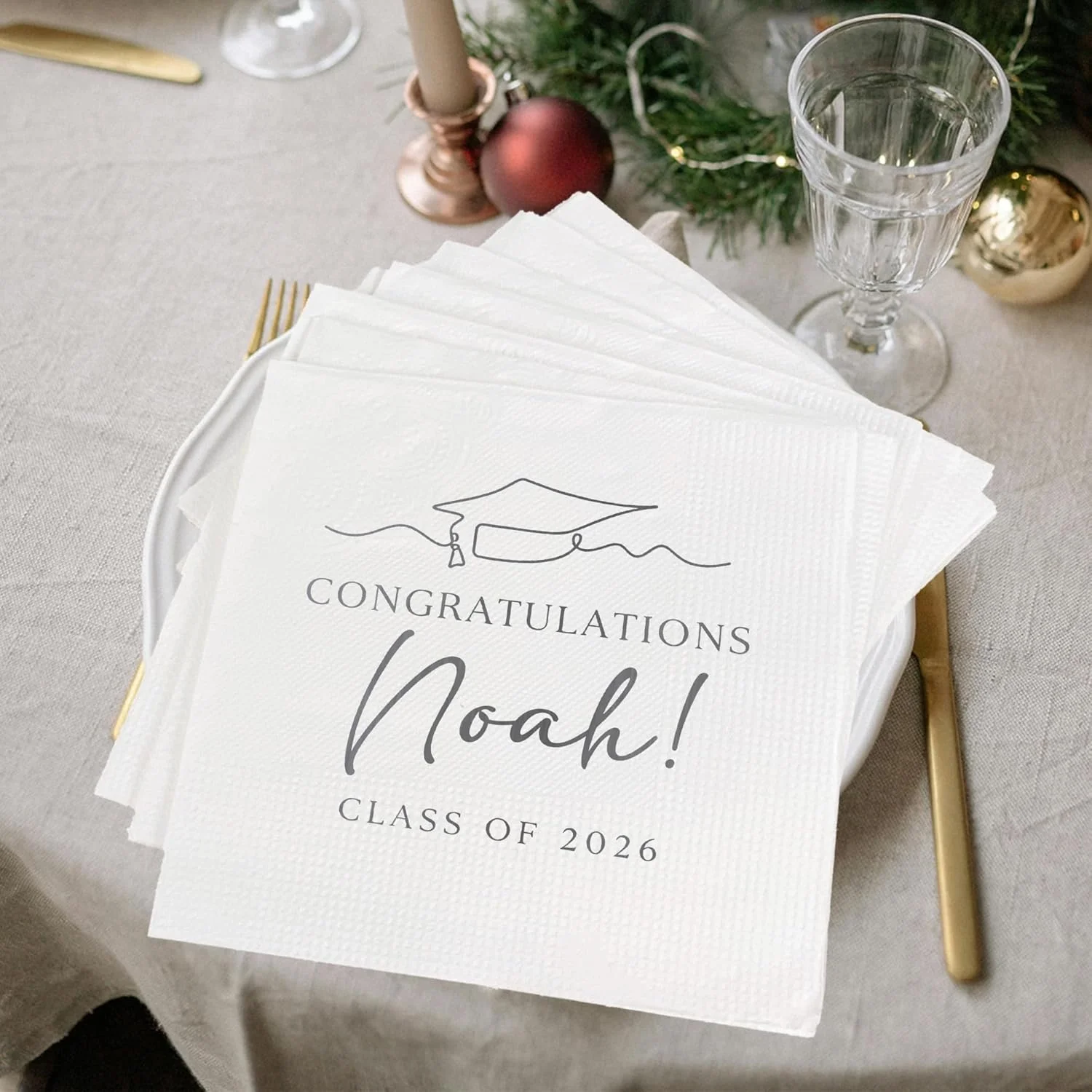 20 Stück personalisierte Einweg-Servietten für Abschlussfeiern, Grad-Party-Dekoration, Klasse 2026, Glückwunschgeschenke für den Abschluss