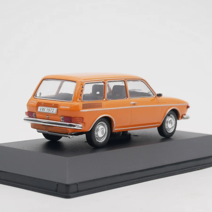 Toy Vehicle Collection Ixo 1:43 Volkswagen 412Variant 1972 Diecast Car Model