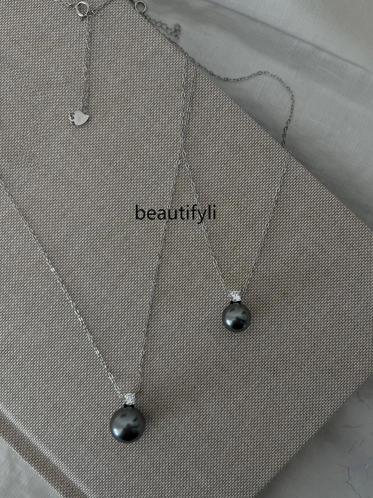 New single zircon design pearl necklace premium autumn and winter niche temperament clavicle chain