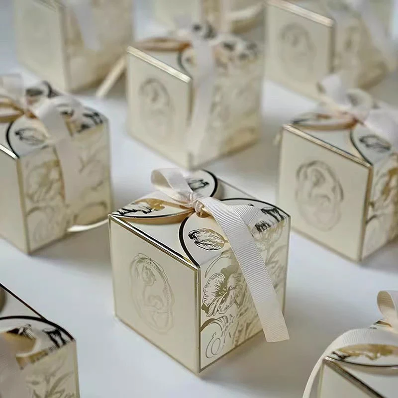 20Pcs French Light Luxury Sugar Box 7x7x7cm Candy Cookies Chocolate Packaging Boxes with Ribbon Wedding Party Gift Box For Guest