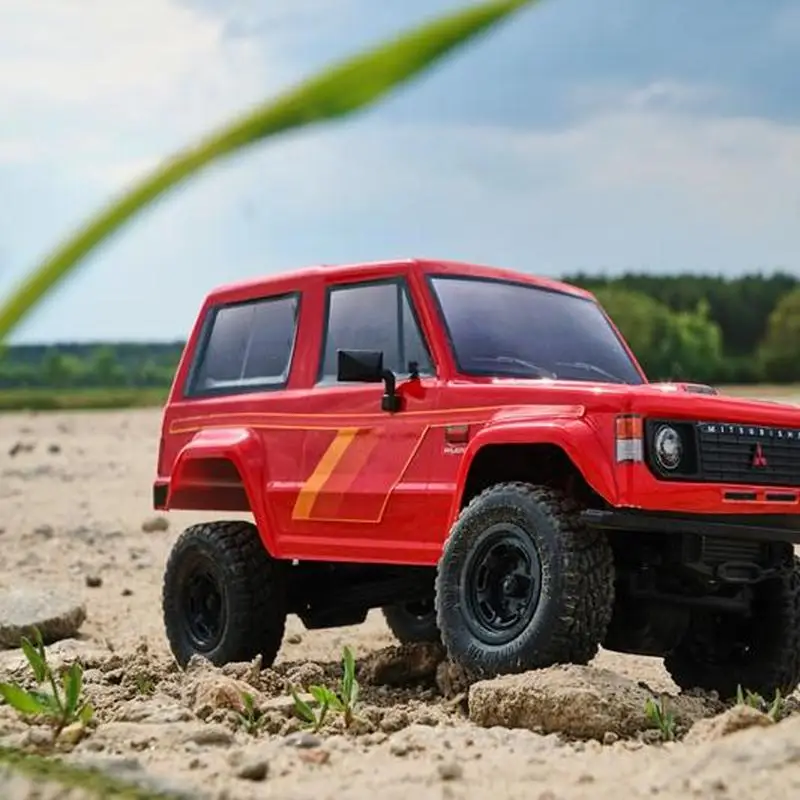 Carisma 1/24 voiture télécommandée escalade voiture d'escalade lente voiture à quatre roues motrices modèle de véhicule tout-terrain voiture de Simulation