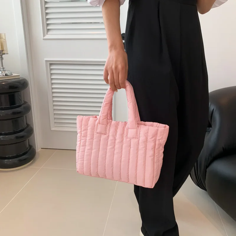 New Pink Ladies Tote Bags Large Capacity Cotton Padded Bolsa Solid Color Casual Fashion Luxuy Shoulder Simple Nylon Elegant Bag