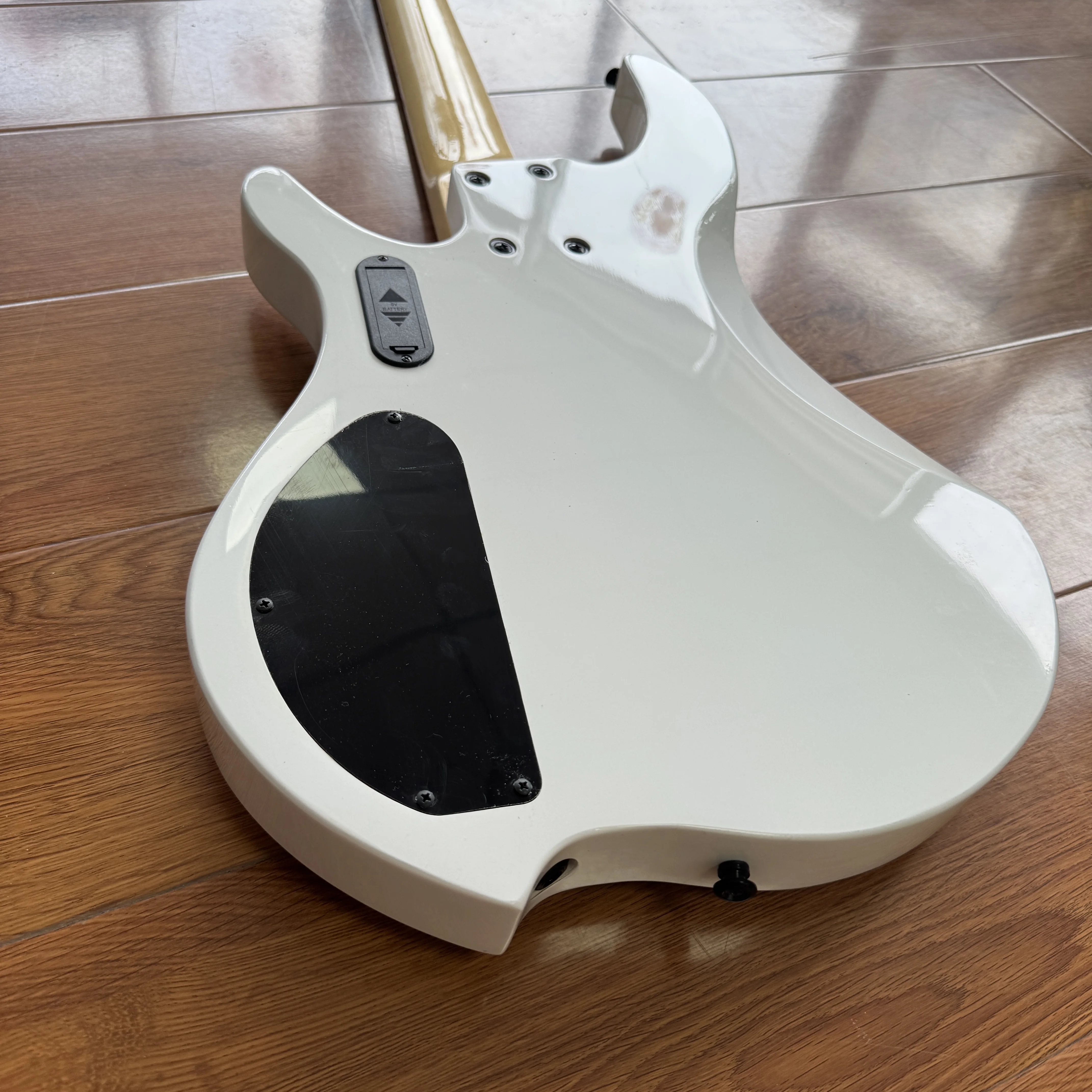 White 5-String Electric Bass Guitar With Maple Neck Black Protective Plate Square Inlaid Frets 5 Strings Configuration Single-Coil And Double-Coil Pickups Black Separate Bass Bridge Lacquer Case Christmas Gifts In Stock Free Shipping