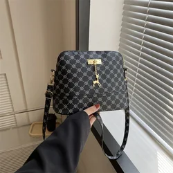 PU Leather Women Shoulder Bag Female Deer Pendant Handbags Girl Small Crossbody Bag Fashion Shell Shape Messenger Bag Bolsos