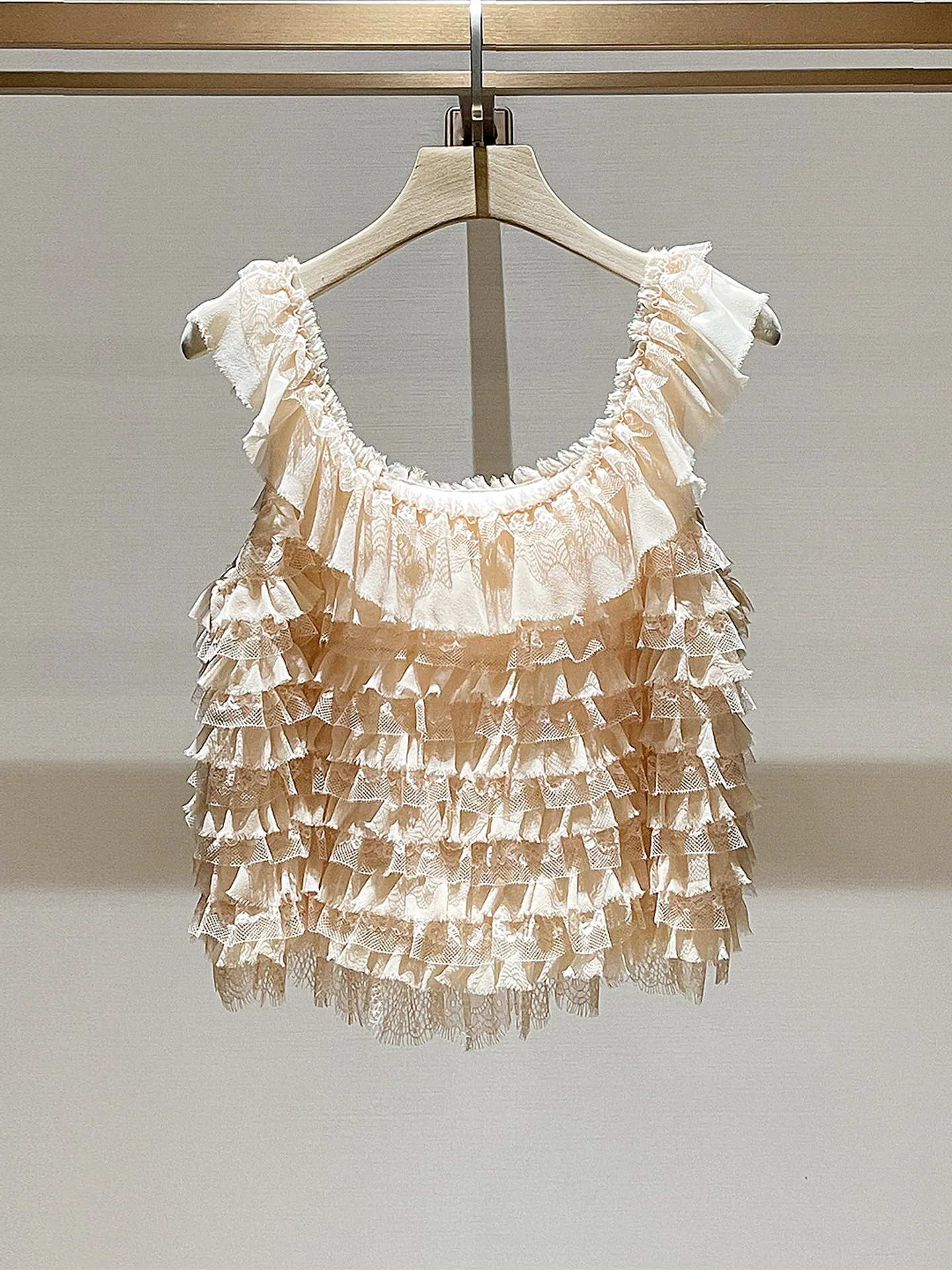 Sweet girl lace splicing ruffle edge sling vest