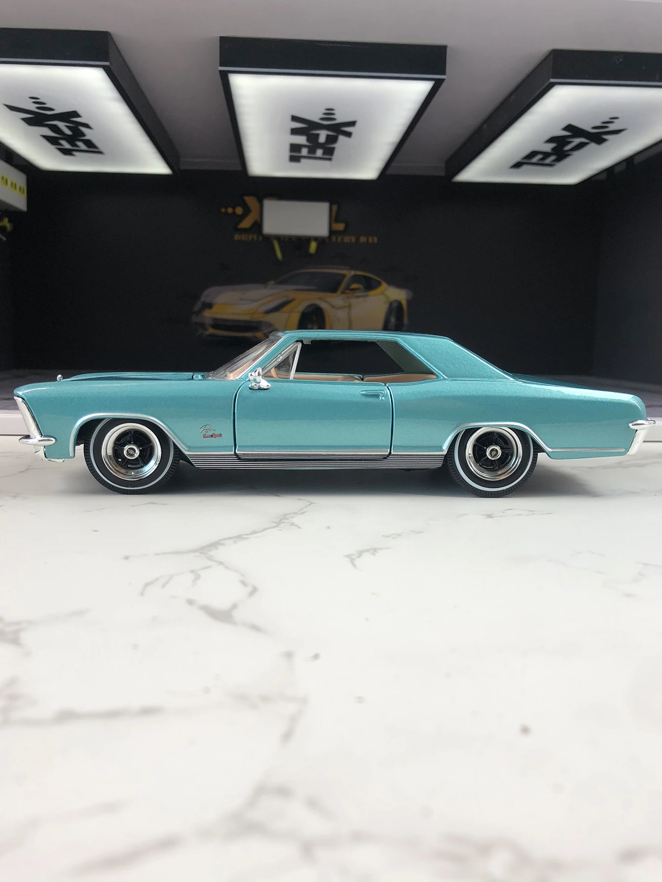 รถโมเดล Maisto อัตราส่วน 1:26 ทำจากโลหะผสมสังกะสี รุ่น Buick Riviera Gran Sport ปี 1965 ของสะสมแบบตั้งโชว์ ของขวัญสำหรับนักสะสม