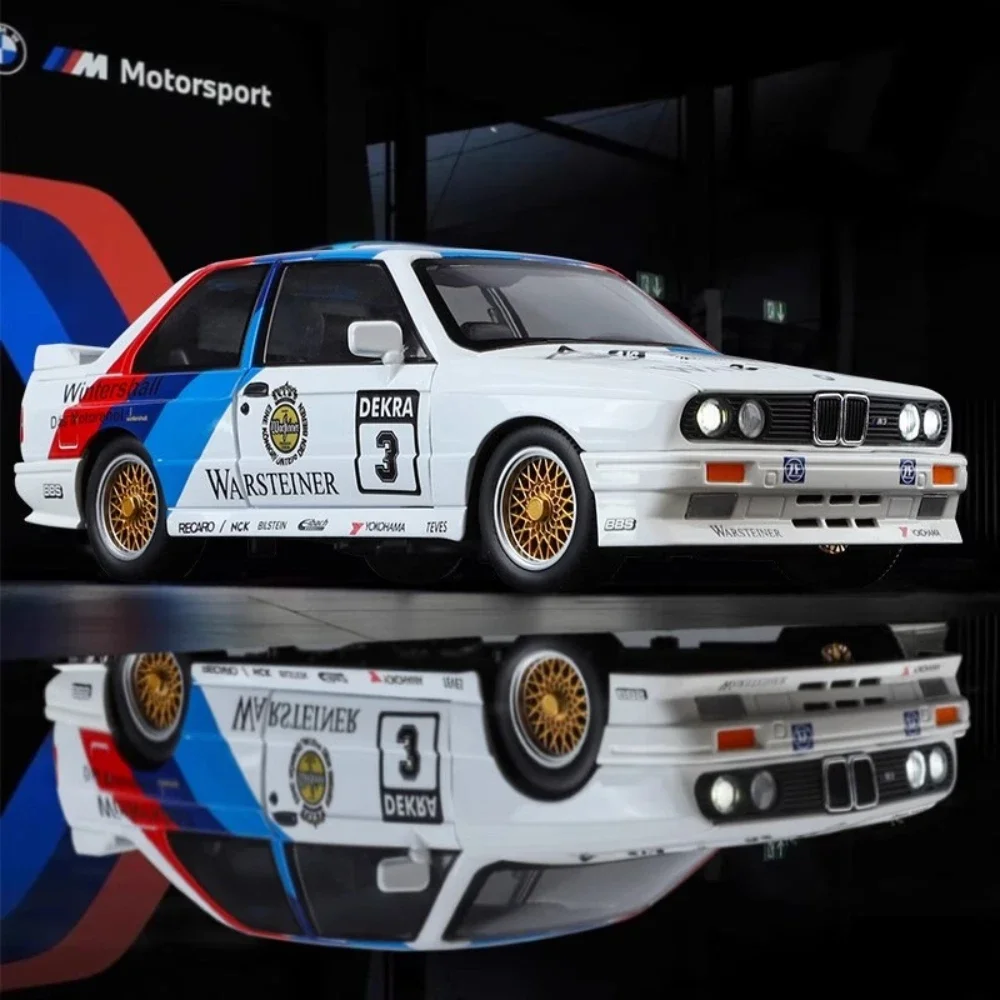 

Scale 1:24 M3 Floral Version Car Model Toy Miniature Diecast Metal Retro-style Racing Cars Models Sound Light Hobby Gifts