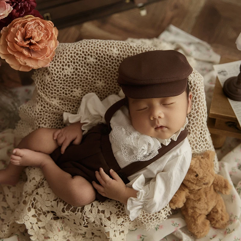 Englund Style Newborn Photography Props Cute Plush Wedding Dress Bear Doll Baby Boys Girls Studio Shooting Accessories