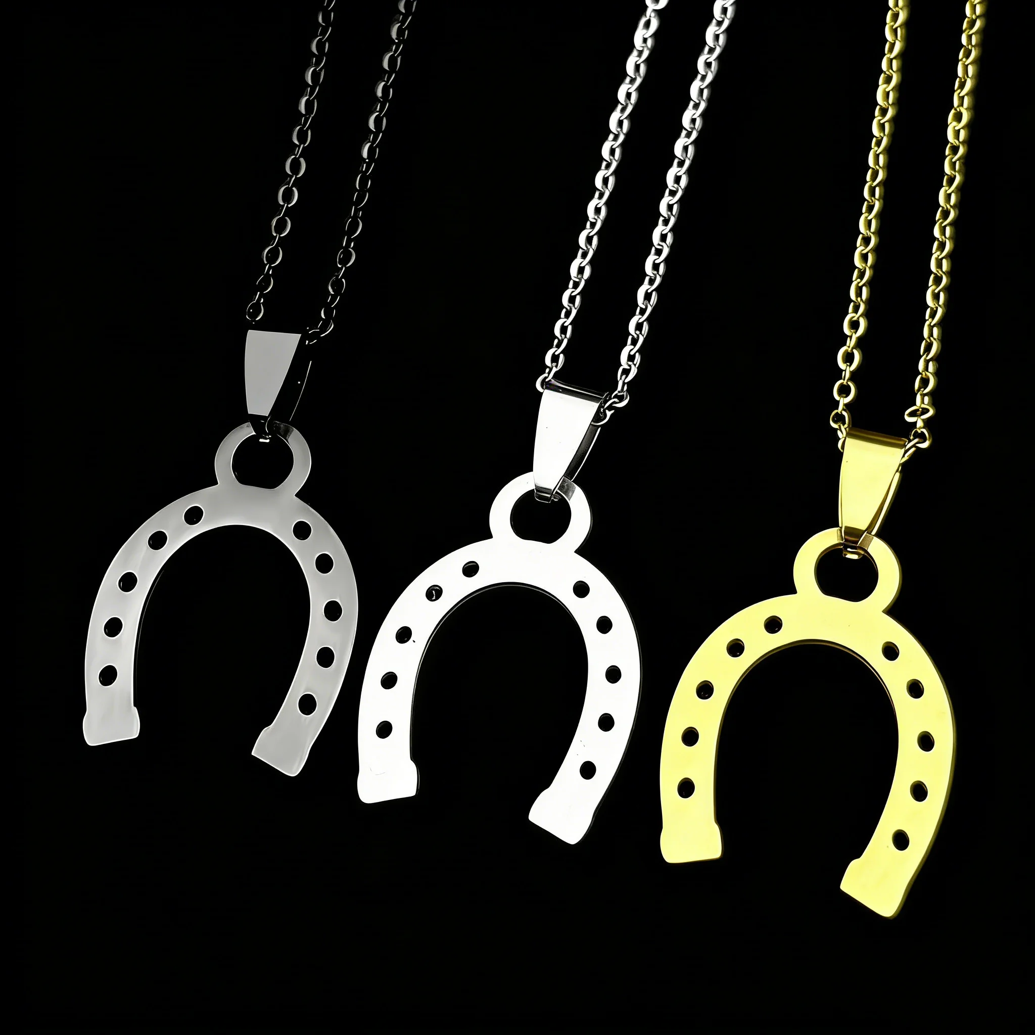 Vintage Glücks-Hufeisen-Anhänger-Halskette für Frauen und Mädchen, Edelstahl, goldfarben, Glücksbringer, modischer Pferde-Tier-Schmuck, Geschenk – Detail 4