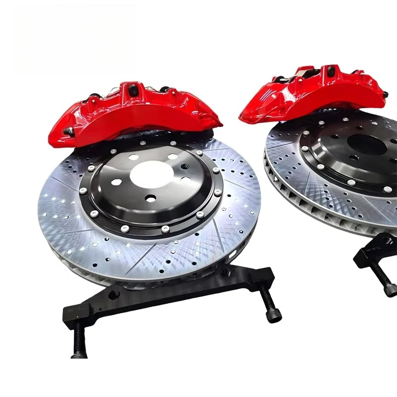 

Full range of 4/6 piston brake calipers, red/black/gray optional