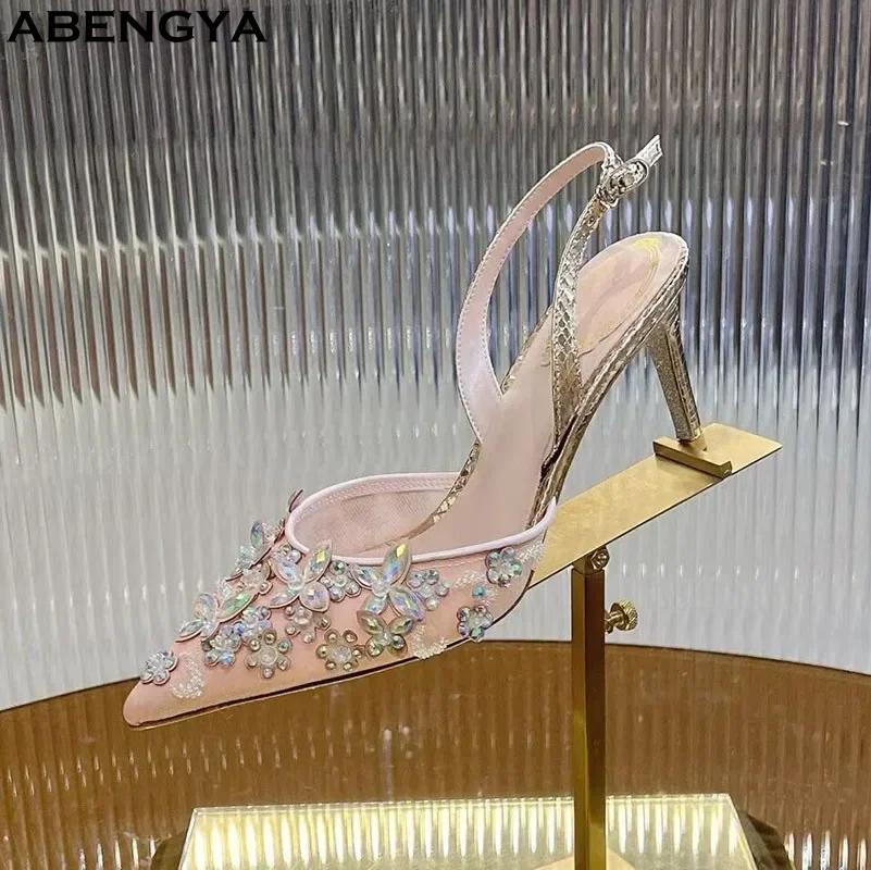 

Новые летние кружевные туфли на высоком каблуке, женские туфли с острым носком и кристаллами, модельные туфли на шпильке, дизайнерские пикантные туфли для вечеринок, банкетов, женские туфли