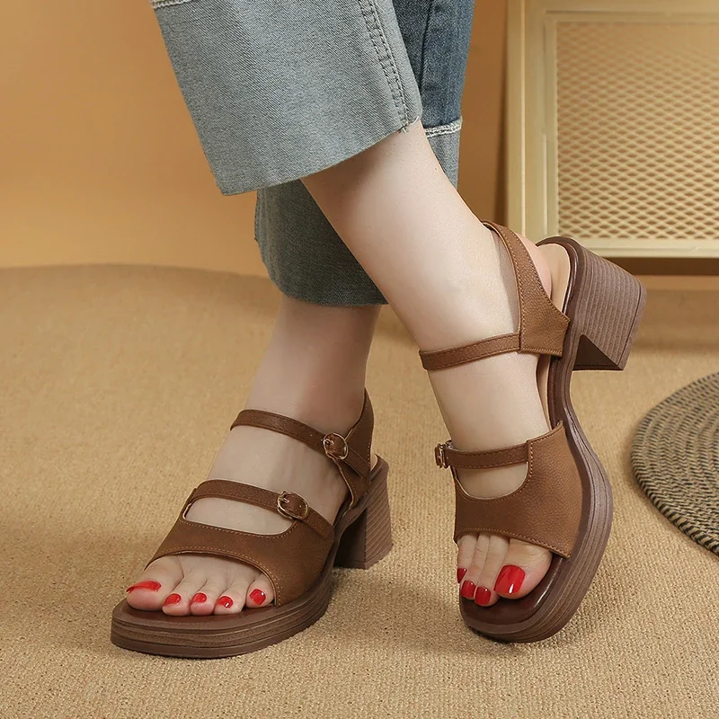 2024 Summer New Medium Thick Heels with Brown Roman Soft Leather Soft Sole Retro High Heel Fish Mouth Sandals for Women