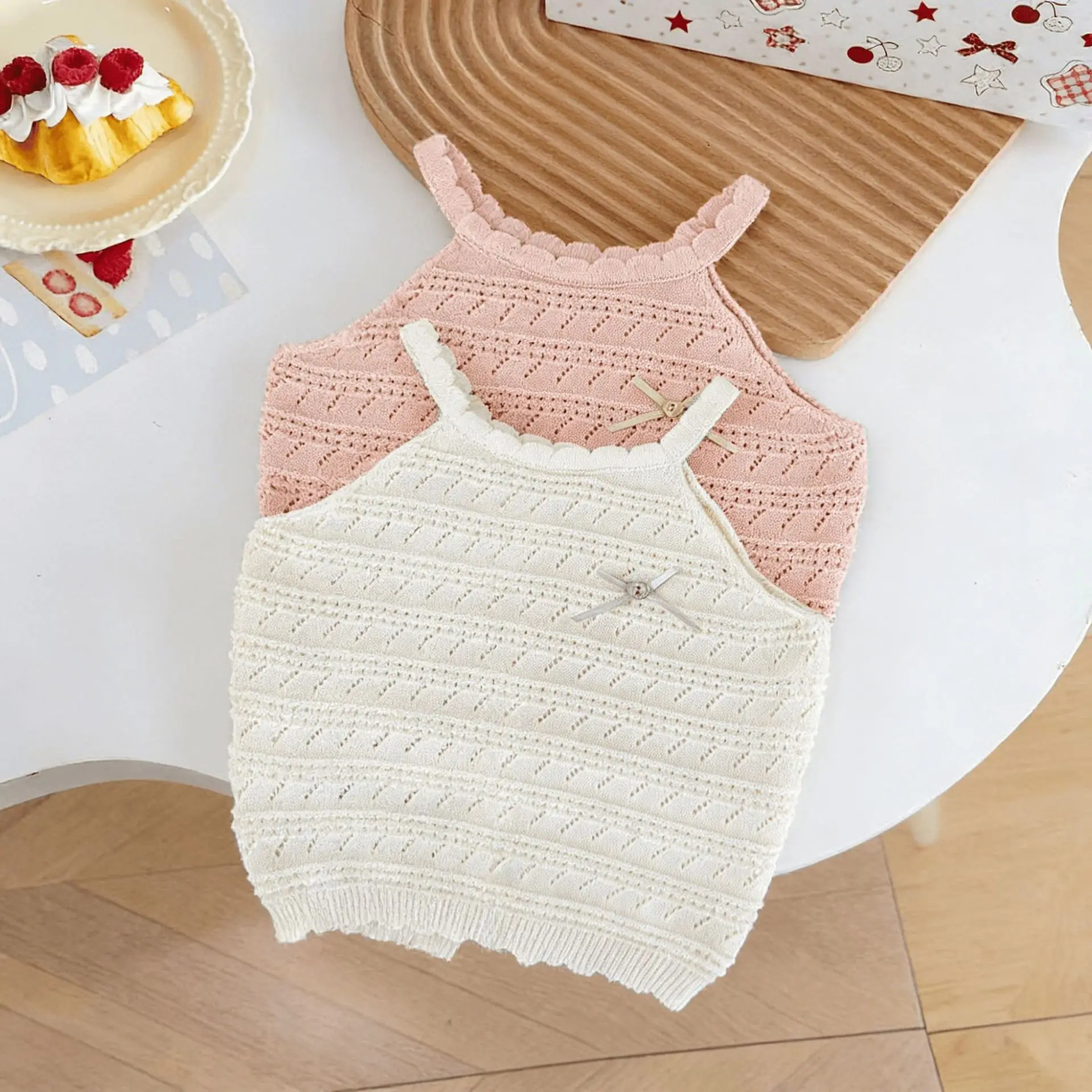 Girls' Foreign Style Sweet Baby Knitted Vest Sling Versatile Baby Clothes One-year-old Children's Going Out Vest
