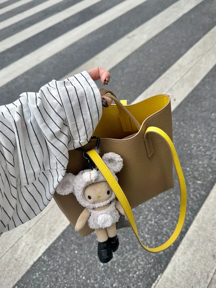 

Yellow And Grey Color Block Women's Tote Bag Stylish Handbag Shoulder Bag for Commuting Summer 2026 Fashion Trend
