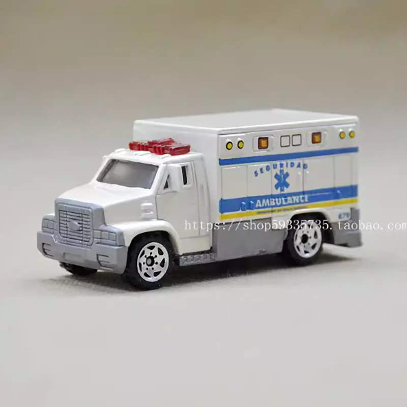 

（No retail box Paint defect）About 7.5*3 *3.4 CM Alloy car model Static Decoration Collectibles Gift Toys