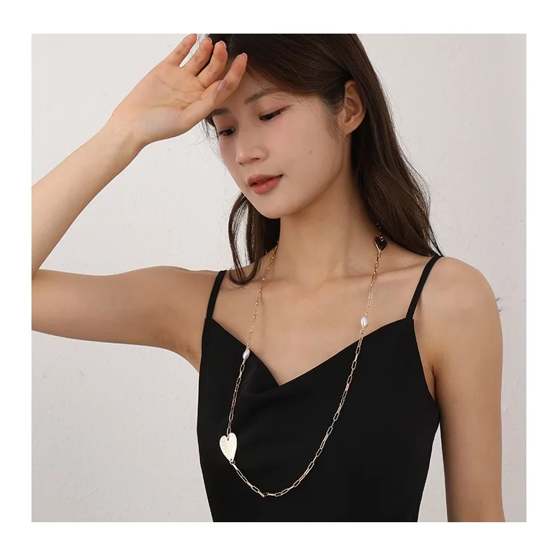 

Special for Niche New Fashion Alloy Love Women's Long High-end Sweater Chain