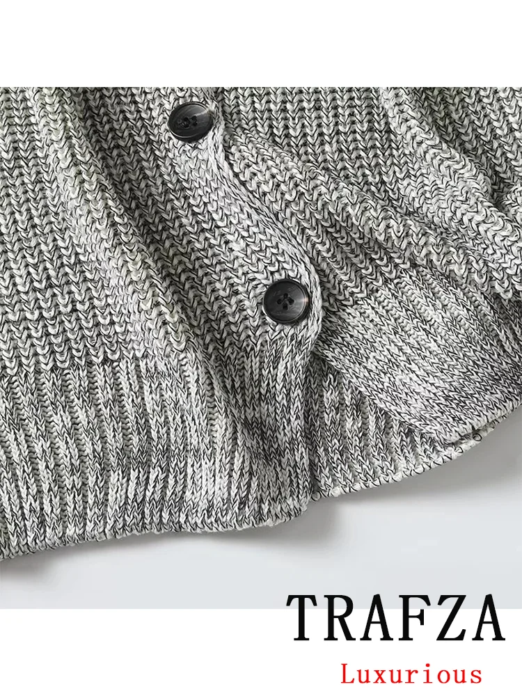 TRAFZA Vintage Women Vest  Solid O-Neck Sleeveless Single Breasted Knitted Slim Sweaters New Fashion 2024 Autumn Female Tops