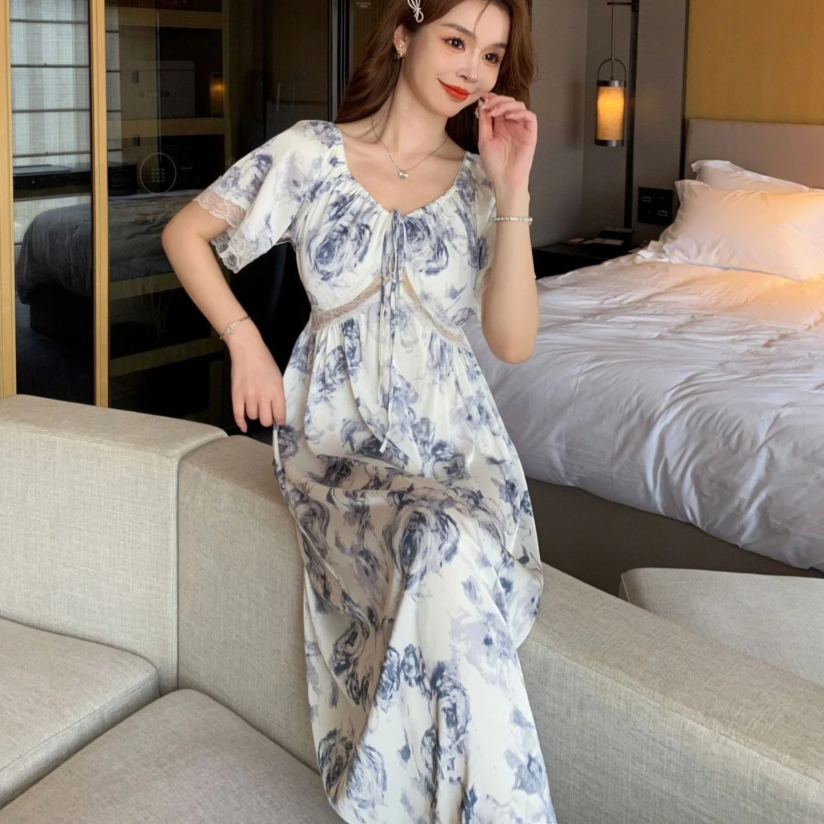 

Женская ночная сорочка с коротким рукавом, кружевная, с принтом, шелковистая, атласная, летняя, для дома и сна