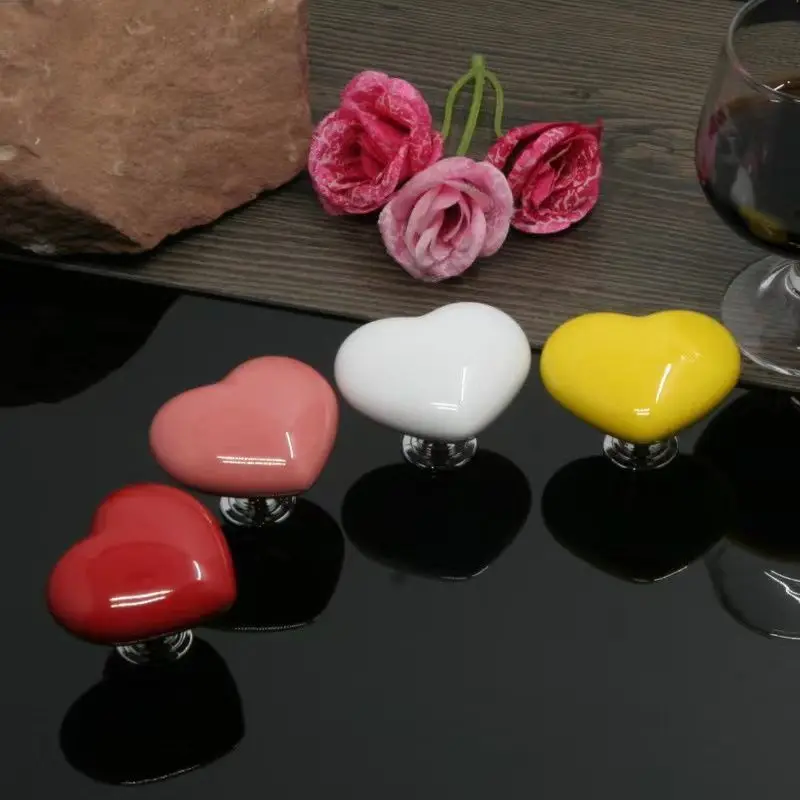 Heart Shape Toilet Presser Love Toilet Press Button Bathroom Water Tank Buttons Push Switch Bathing Room Decor Nail Protector