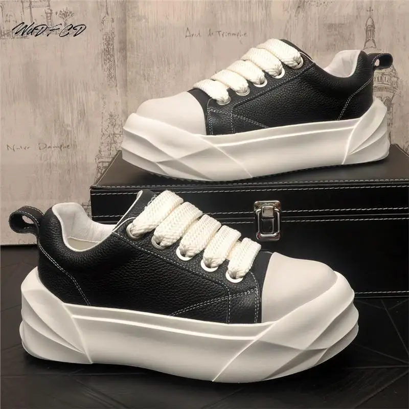 

Кроссовки Повседневные мужские дизайнерские легко подходящие туфли для досок Модная спортивная обувь из микрофибры на платформе с увеличенной высотой