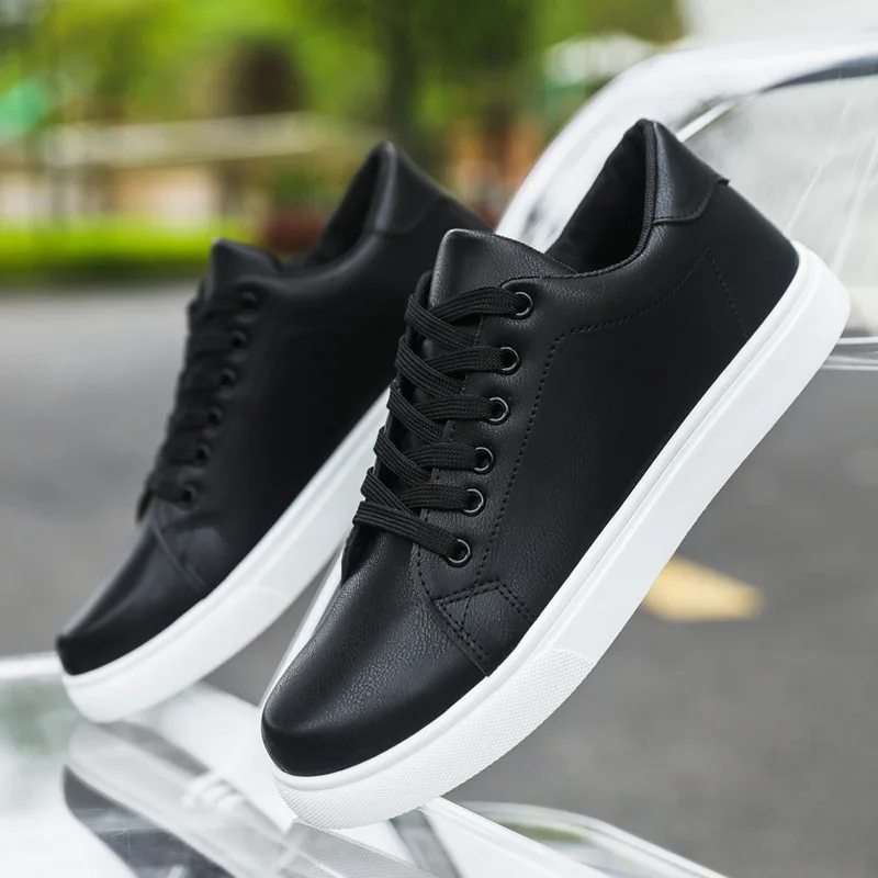 New white shoes men's Korean version trendy student sports shoes men's casual shoes waterproof and non slip board shoes