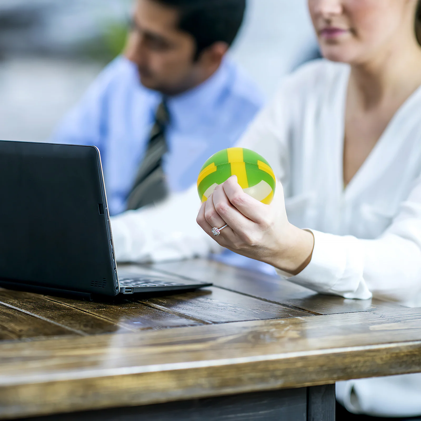 12 Uds bolas de espuma de presión de fugas elásticas para aliviar el estrés descompresión pequeñas bolas de rebote sensorial educación temprana esfera de espuma