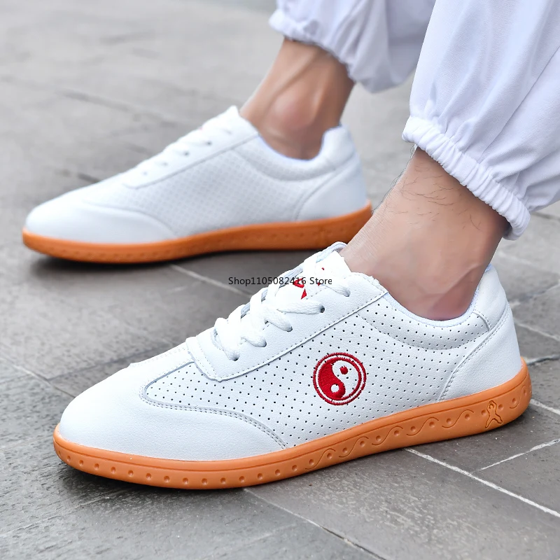 New Style Women  Men Tai Chi Shoes Professional Non Slip Kungfu Shoes Martial Arts Performance Shoes Low Top Outdoor Sneakers