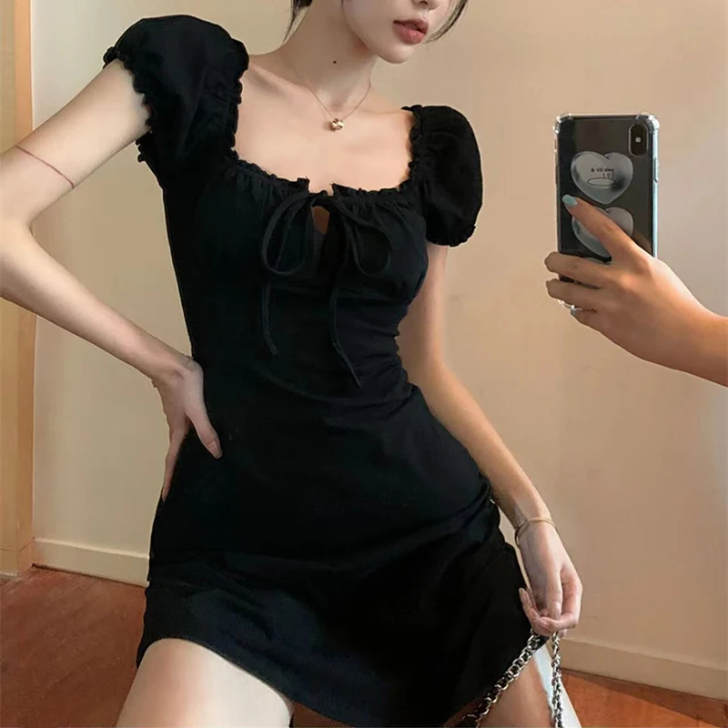 เดรสมินิคอสี่เหลี่ยมแขนพองวินเทจสำหรับผู้หญิงชุดสีดำเซ็กซี่หรูหรา