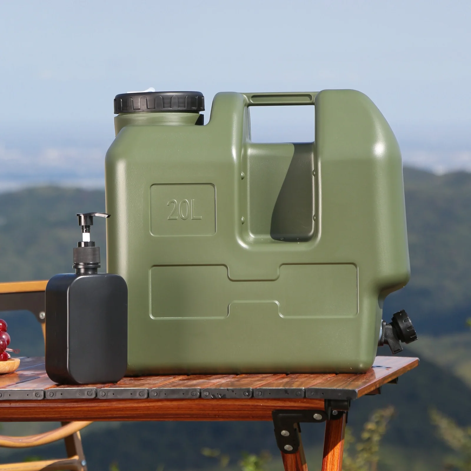 contenitore-per-acqua-da-20-litri-serbatoio-portatile-di-grande-capacita-con-rubinetto-e-contenitore-per-disinfettante-mani-per-pesca-picnic-ed-escursioni-all'aperto