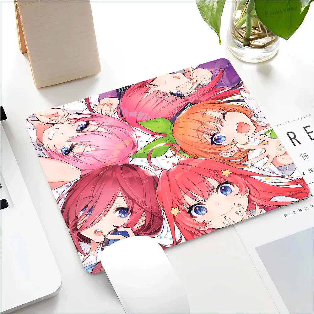 The Quintessential Quintuplets Nakano Anime Mousepad Small LockEdge Mouse Pad For Gamers Computer Desk Pad Anti-slip Rubber