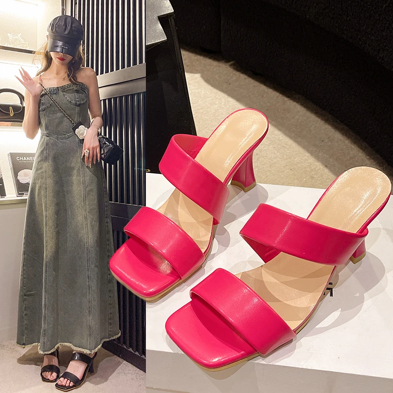 

2024 Summer Women Slippers Concise Style Non-slip Fashion Casual Simple Outdoor Beach Women Sandals Mid-heel Special-shaped Heel