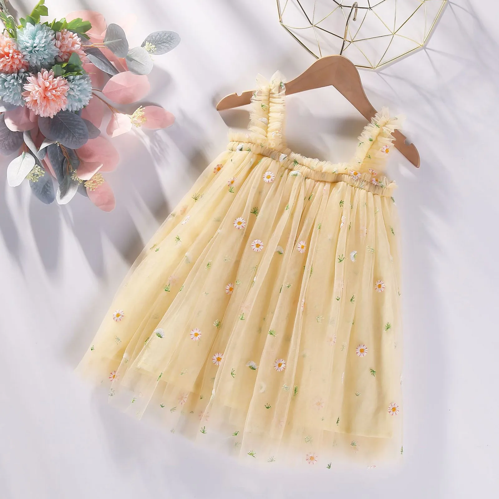 2024 Sweet Dresses For Girls Fashion Flower Embroidery Mesh Sleeveless Ball Gown Baby Girl Dress Clothes Party Princess Frock