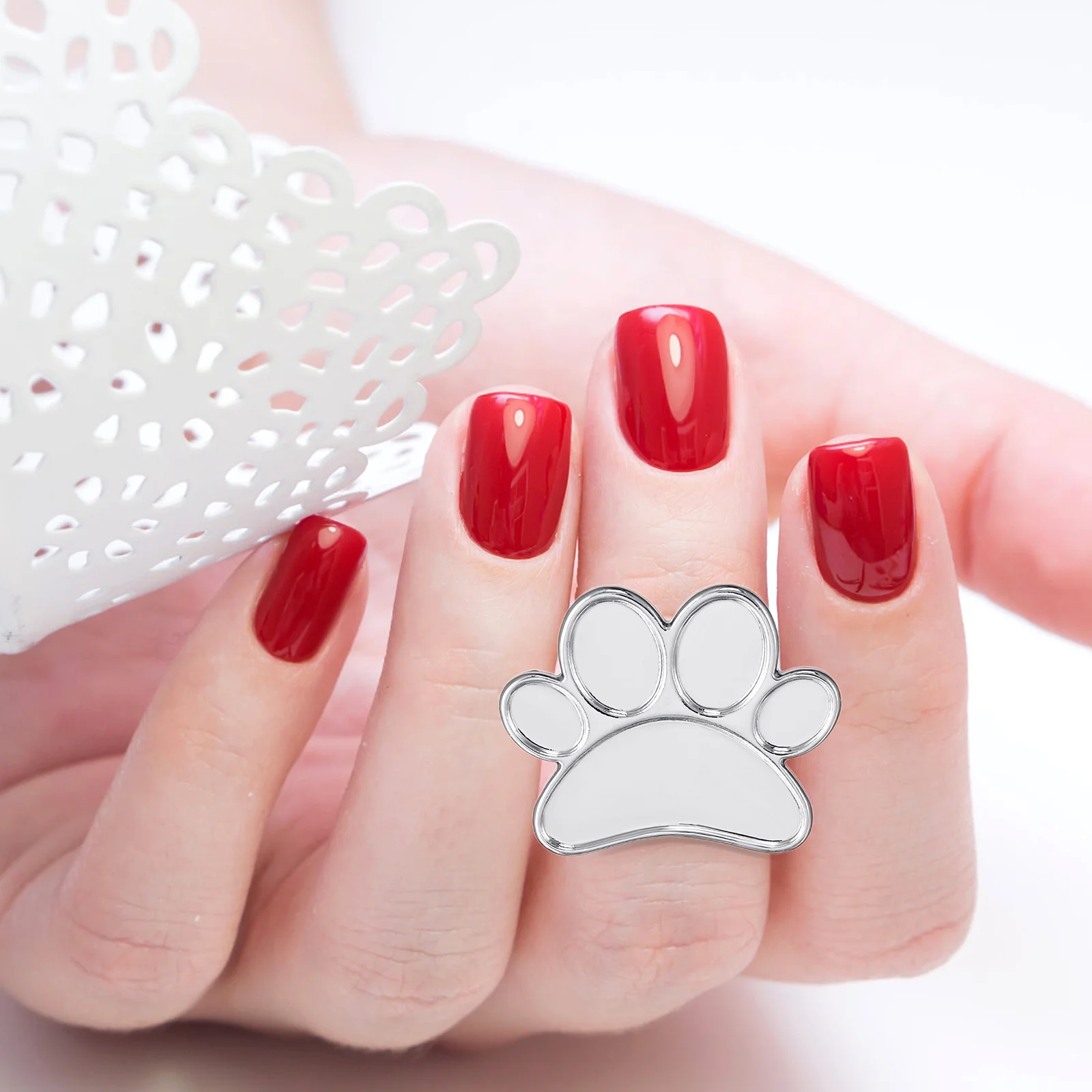 

4Pcs Nail Art Ring Pallets Silver Mini Finger Color Mixing Trays Nail Polish Holders Manicure Tool Professional Home Use