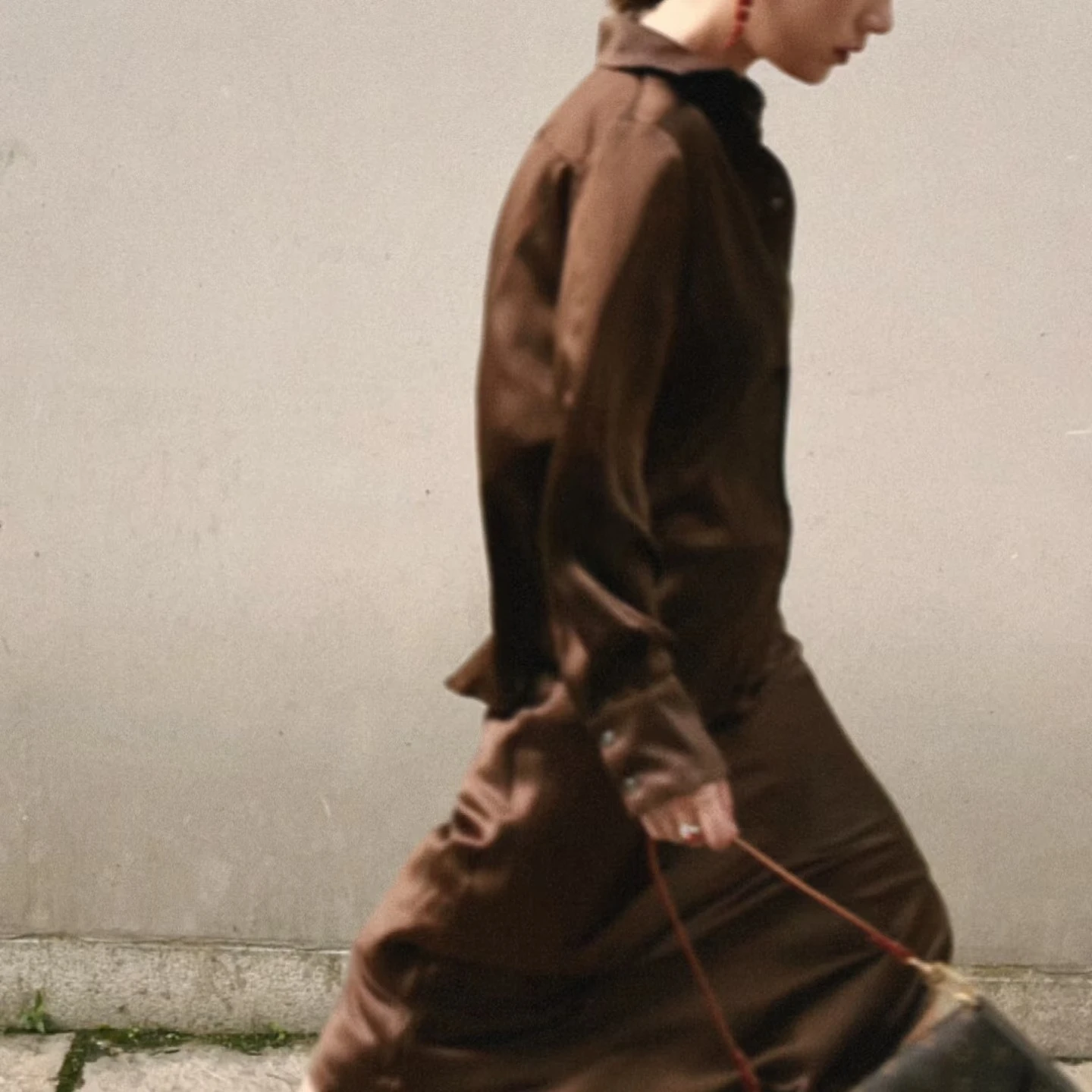 

Women's new silk long-sleeved shirt lapel chocolate color casual luxury temperament elegant top