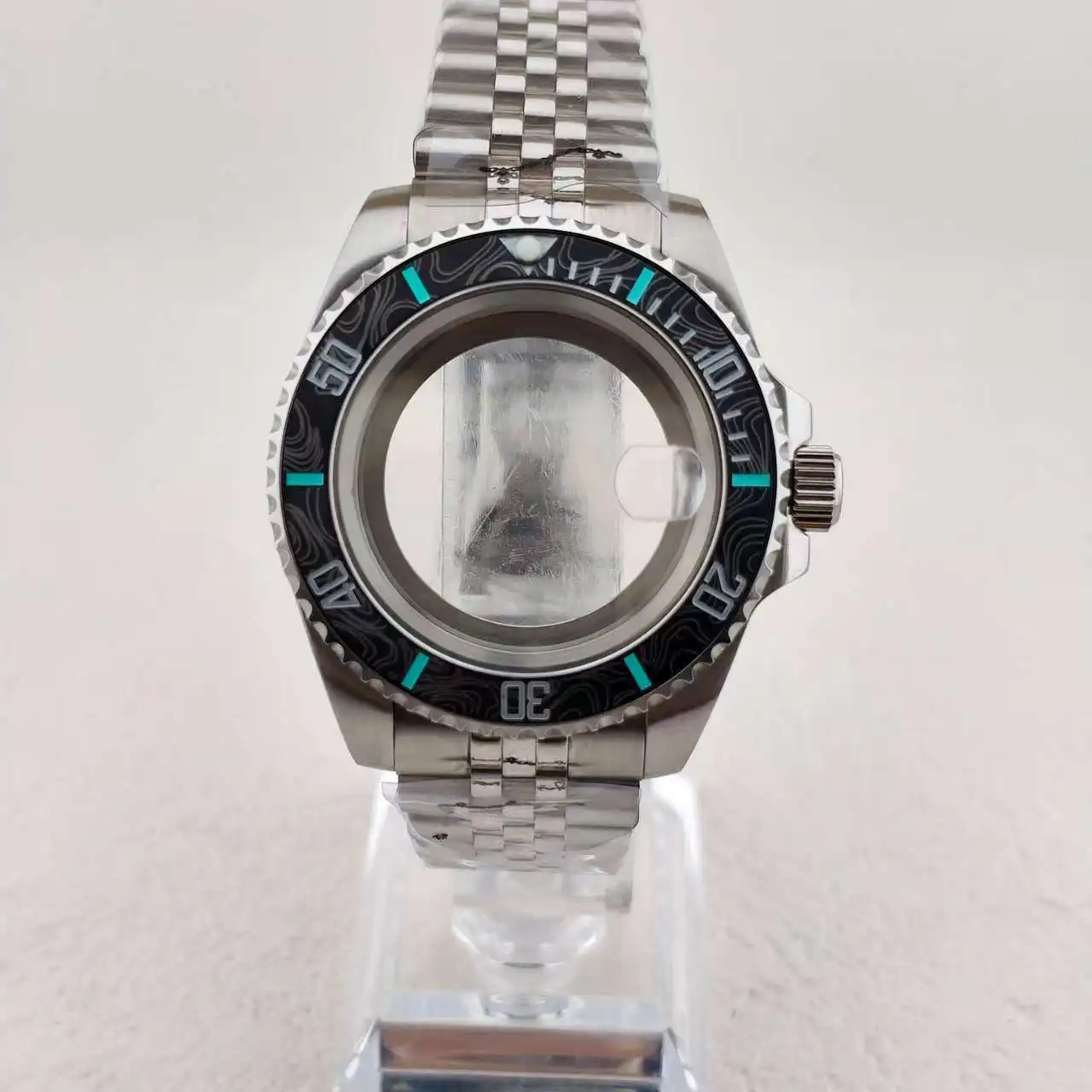 

Корпус для часов NH34/NH35, 40 мм, из нержавеющей стали 904L, с сапфировым стеклом, водонепроницаемый, подходит для циферблата 28,5 мм, совместим с механизмами NH34/NH35.