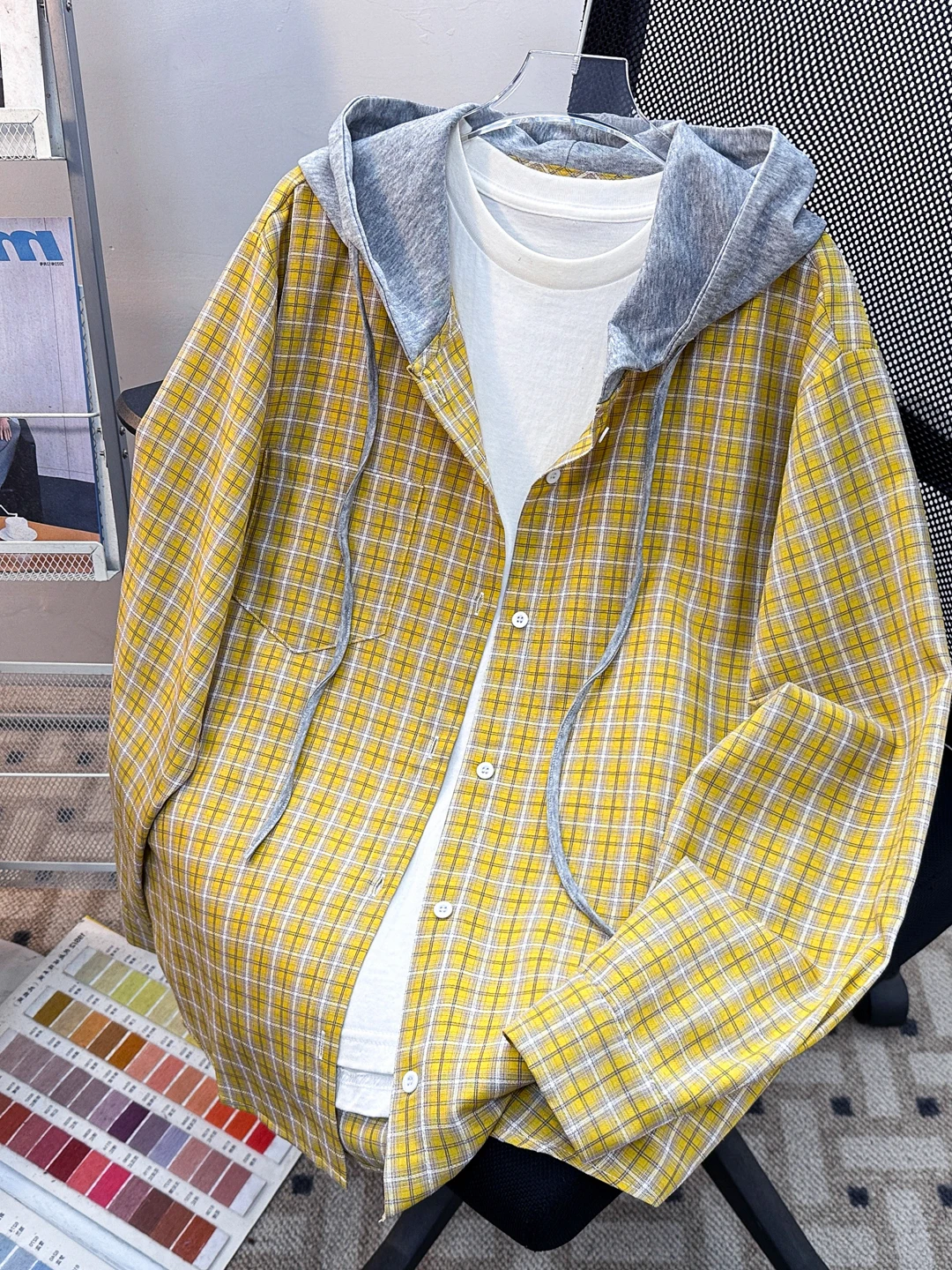 American Style Men's Long Sleeve Shirt Casual Loose Plaid Hooded Cardigan Coat Spring Autumn Fake Two-Piece Regular Fit Butto...