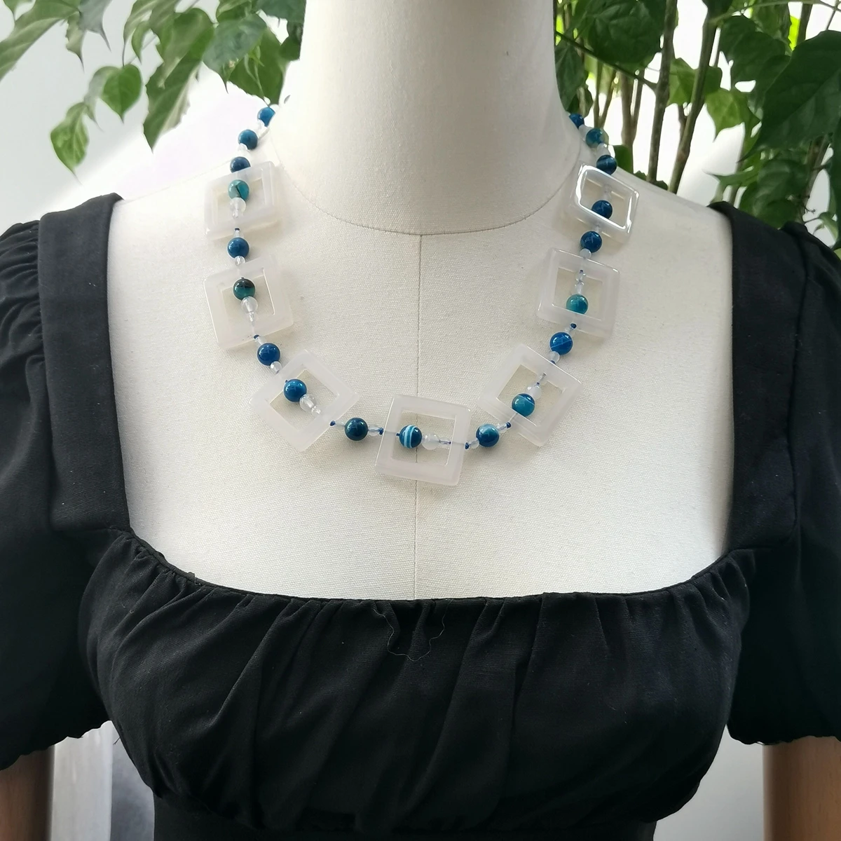 Lii Ji White Blue Women Necklace 59cm Agates Stock Sale Jewelry Gift