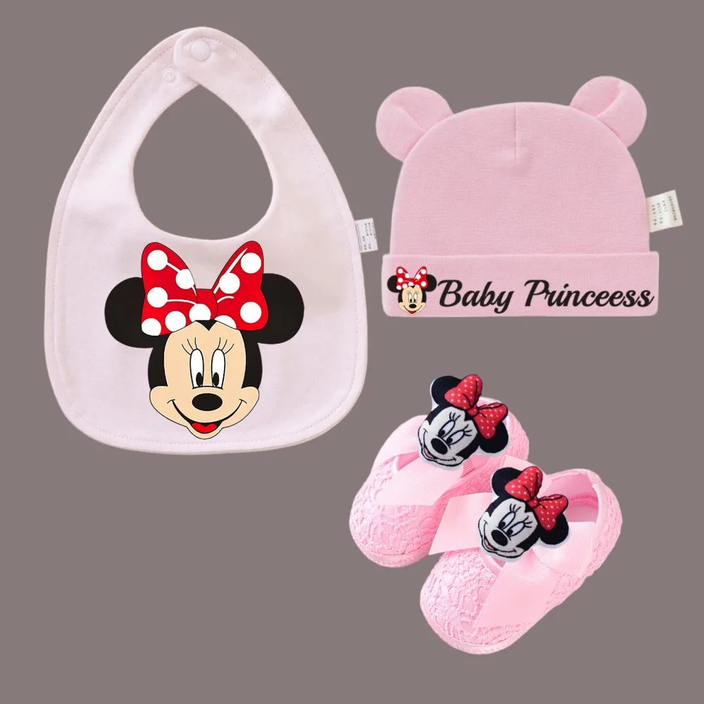 

3 pieces per set Baby girl newborn socks Baby feeding bib baby bed shoes cartoon baby apron newborn hat Children's baby girl