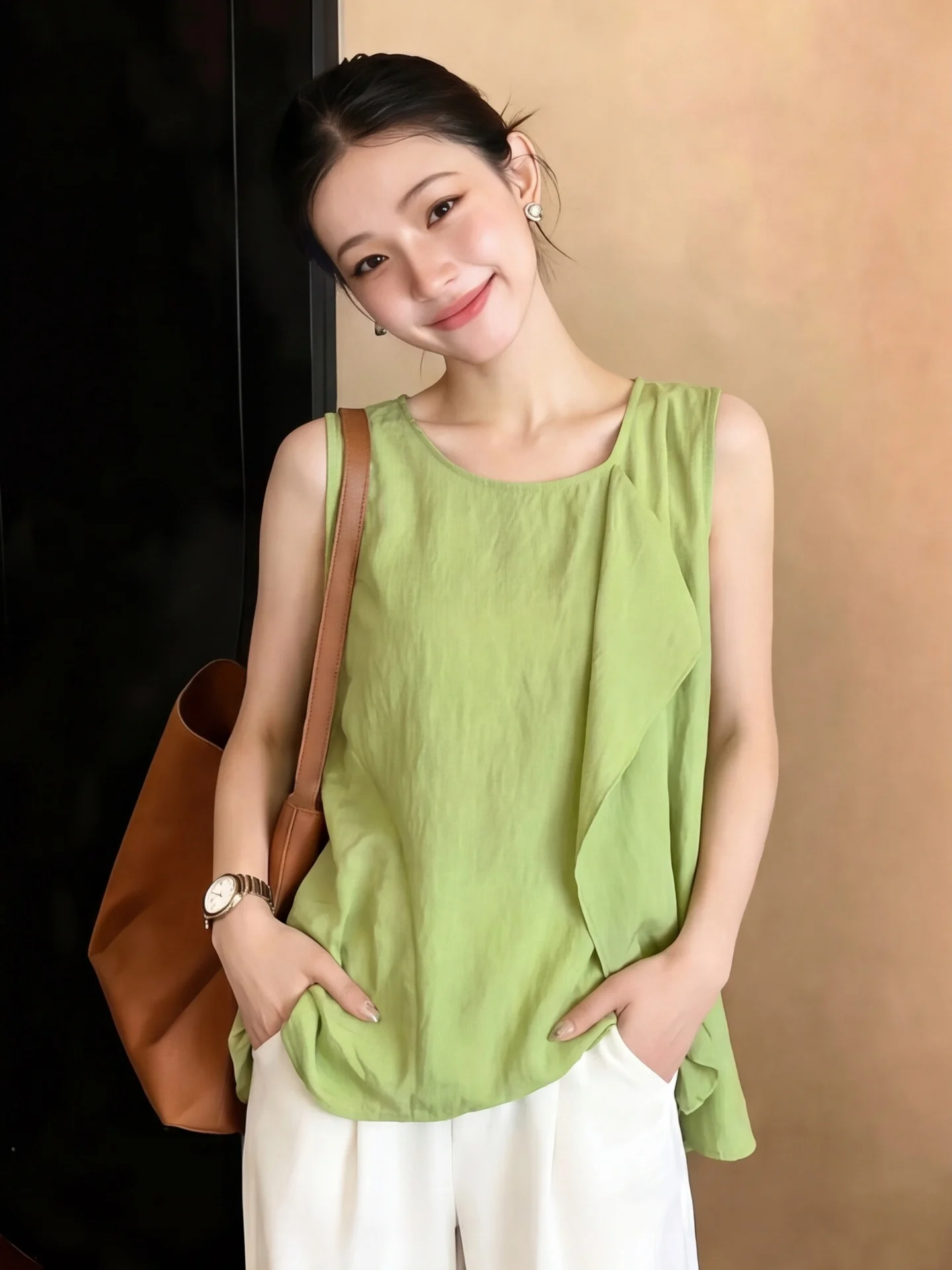 

French Style Sleeveless round Neck Shirt Women Summer Edition Beautiful Lace Trim Breathable Lightweight Polyester Casual Top