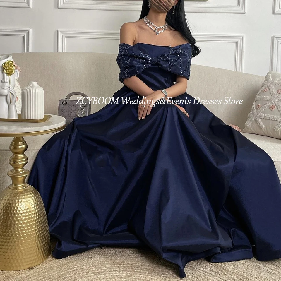 Elegante blu Navy senza spalline aperto sul retro con paillettes al largo della spalla abito da sera 2024 a-line lunghezza del pavimento Sweep Train Bow Prom Dress