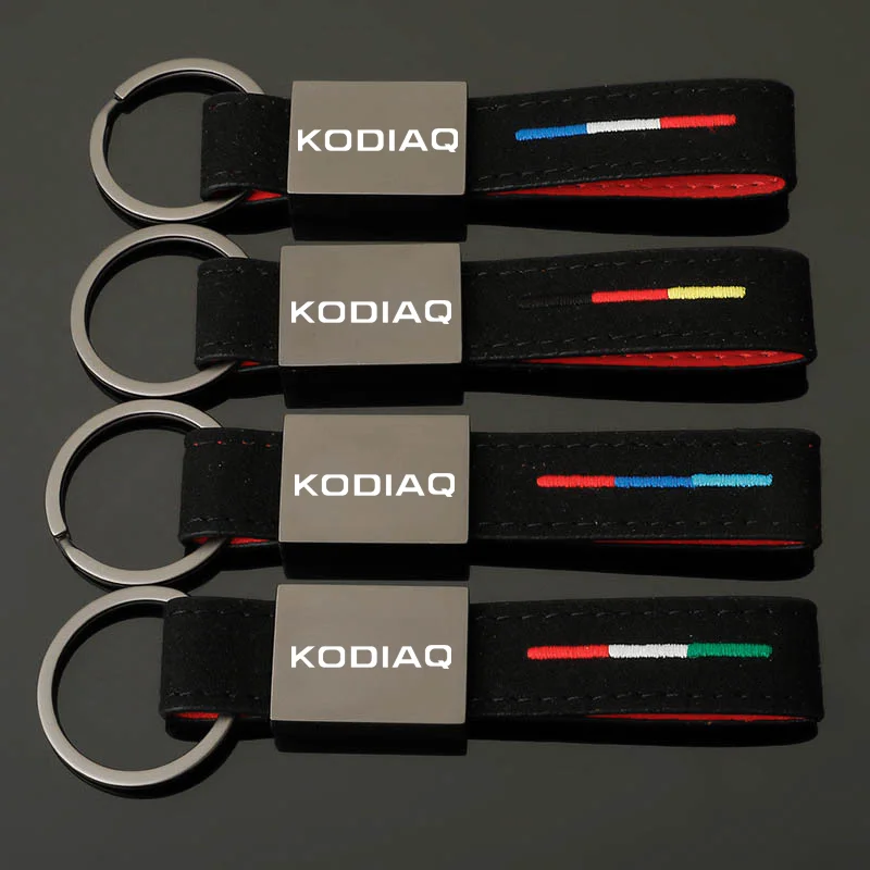 Suede Car Keychain for Skoda KODIAQ Emblem Citigo Enyaq Fabia KAMIQ KAROQ KODIAQ OCTAVIA RAPID Key Ring Buckle Auto Accessories