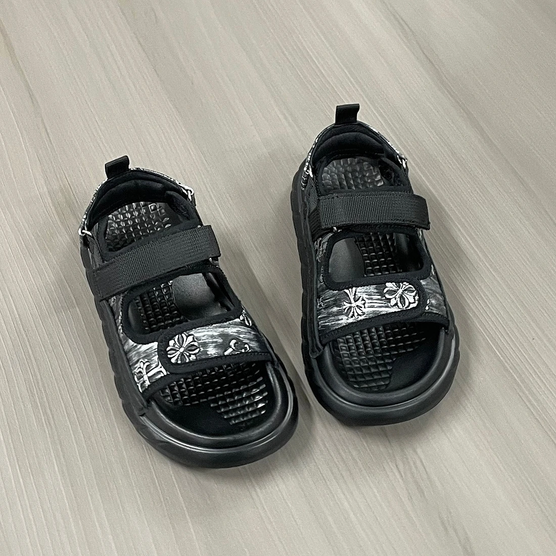 Jinyu New Popular Children's Sandals Fashion Summer Wear Real Leather Seam Edge Boys' Shoes Personalized Color Blockedality