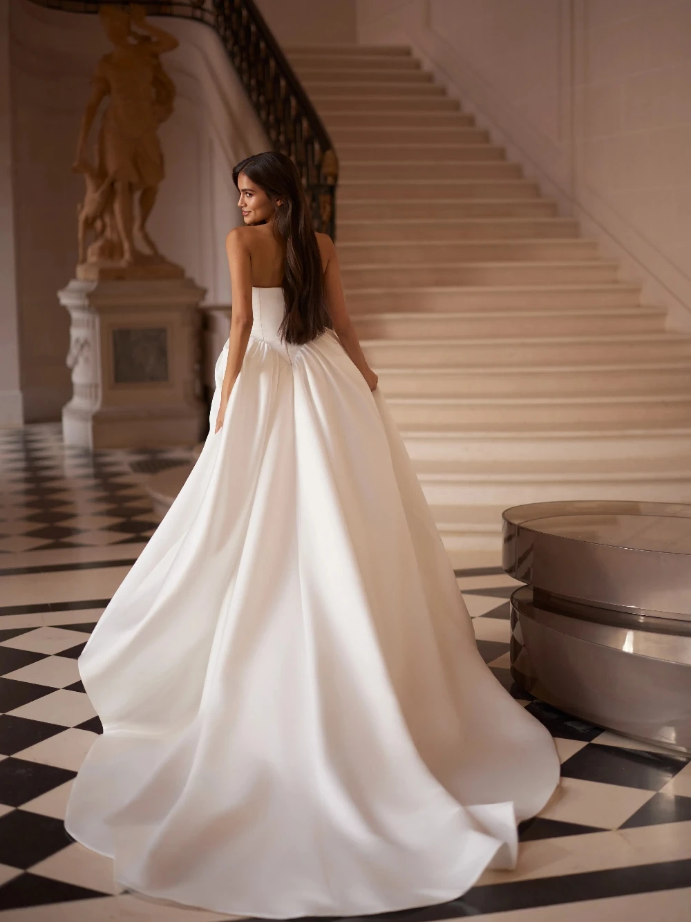 2026 Flowing Satin Long Train Wedding Dress Customized V Neck Princess Graceful Ball Gown Bride Wear Stunning For Women