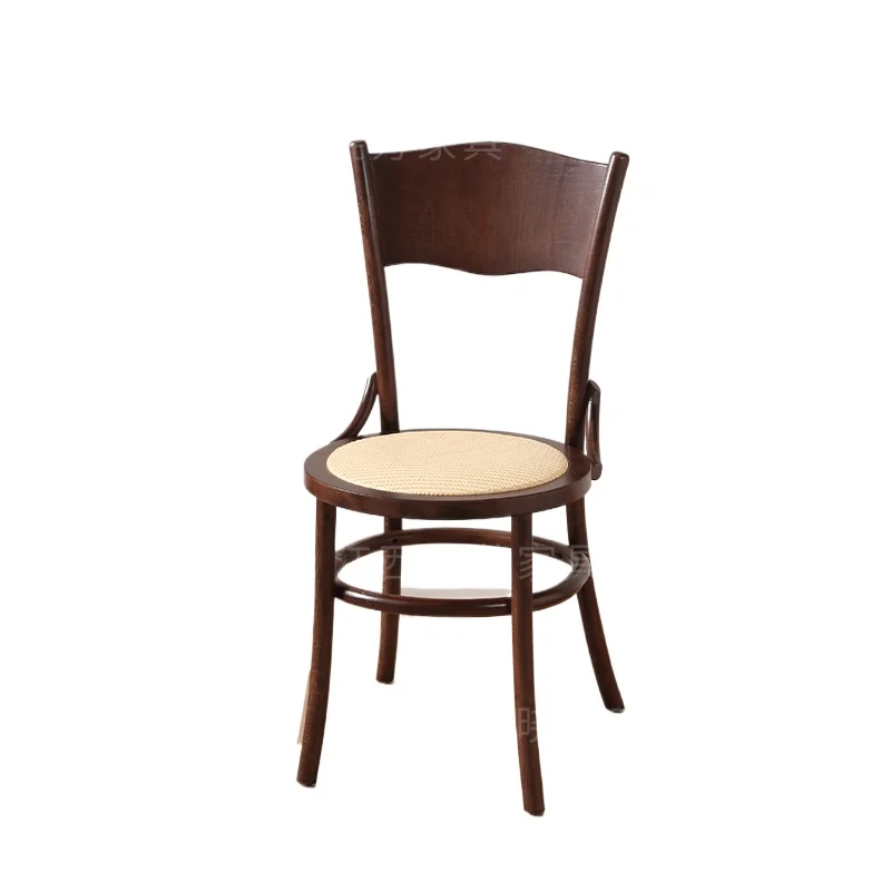 

Стул из массива дерева с плетеной спинкой из ротанга — винтажный домашний обеденный стул