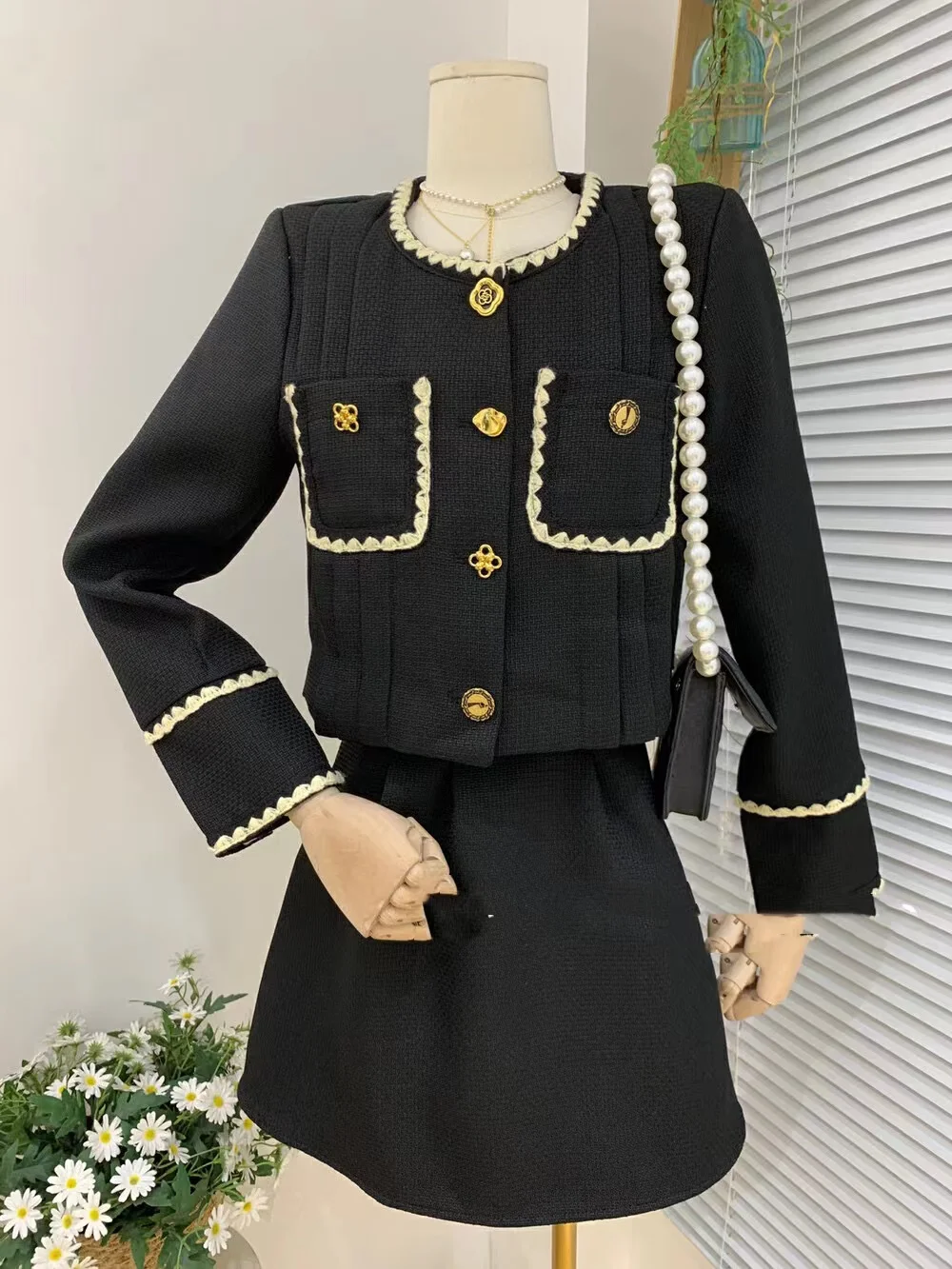 

Real Shot 2022 Early Autumn Korean Elegant Black Short Jacket Chic Style Preppy Fashion Slimming Skirt Set for Women Hot Sale